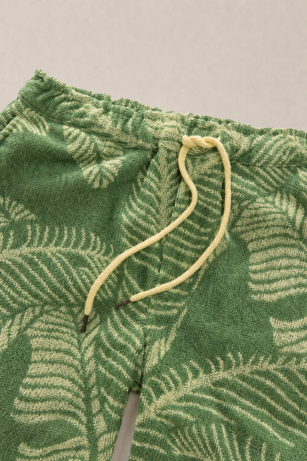 Bellagio Shorts in Sage - fabric detail