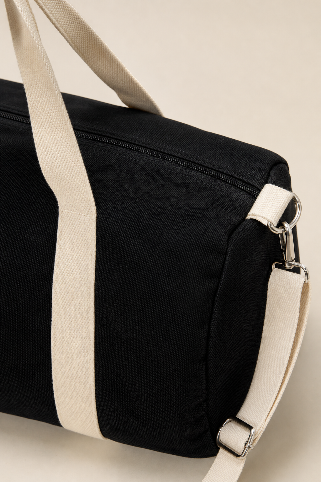 Cassis Barrel Bag in Black - detail view