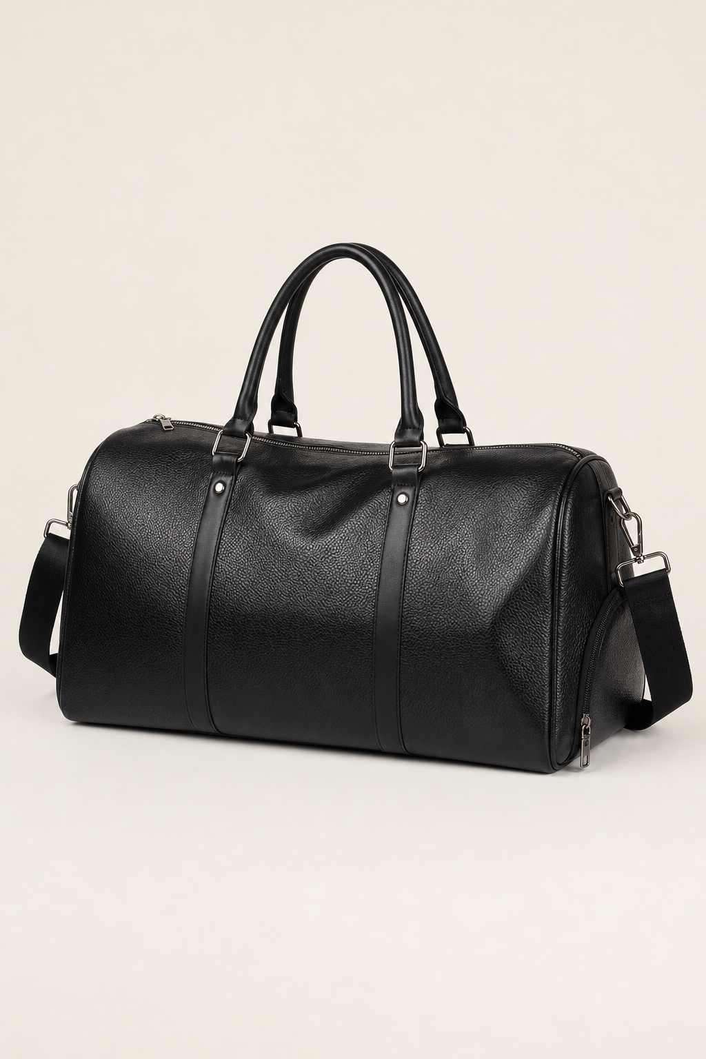 Ischia Leather Duffle Bag in Black - angle view