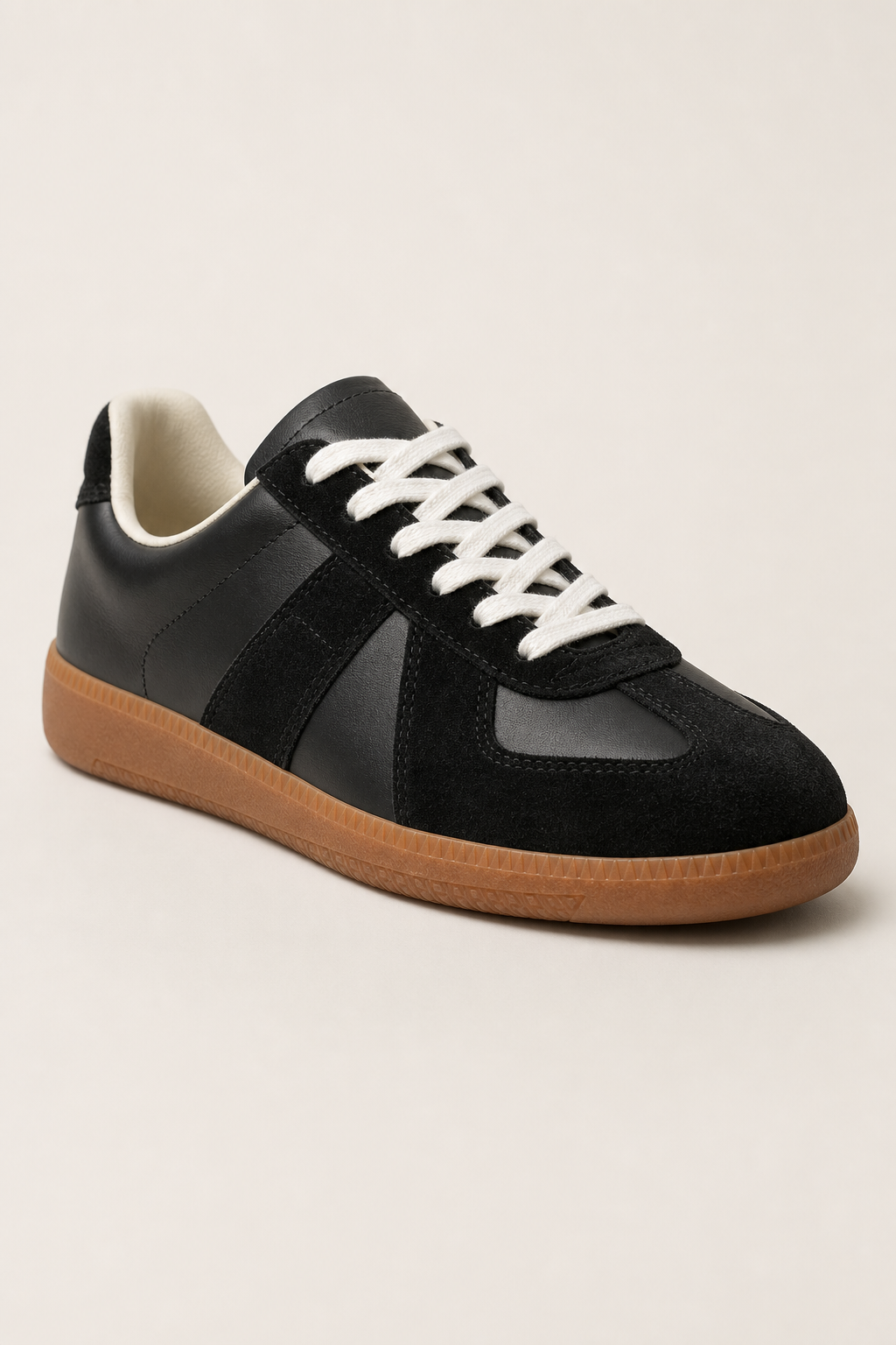 Mauro Leather Sneakers in Black - angle view