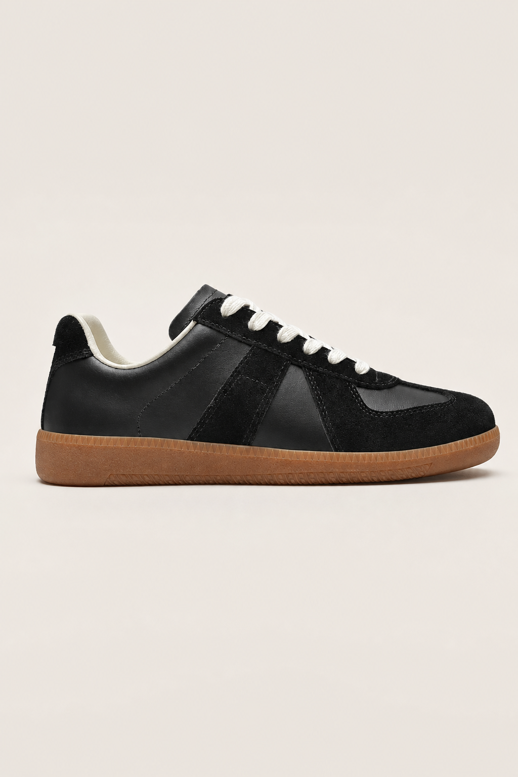 Mauro Leather Sneakers in Black - side view