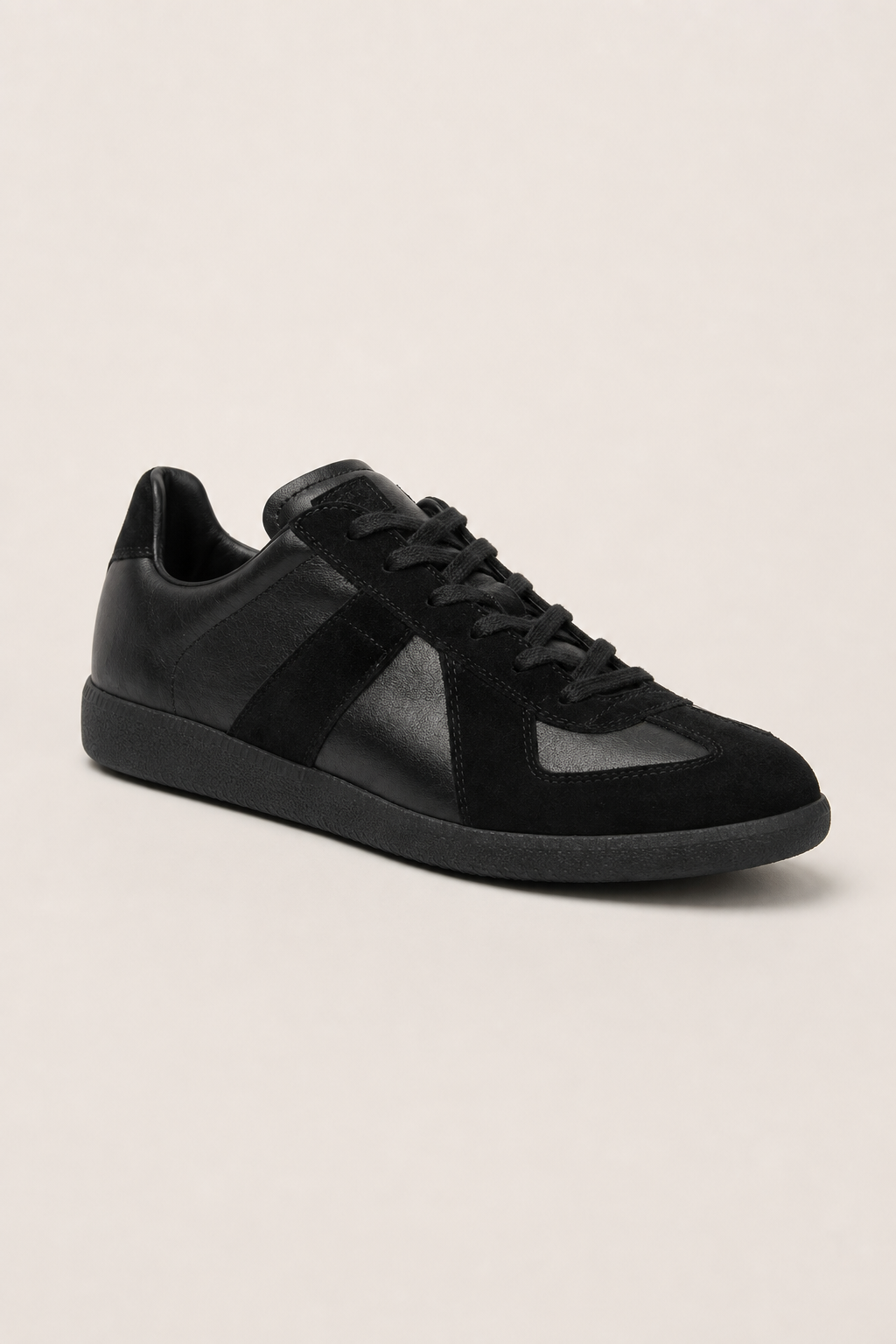 Verri Leather Sneakers in Black - angle view